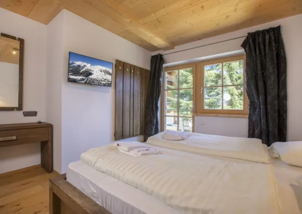 0016 HKR Chalet Fifteen 14