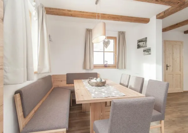 0005 FB Chalet 1 3