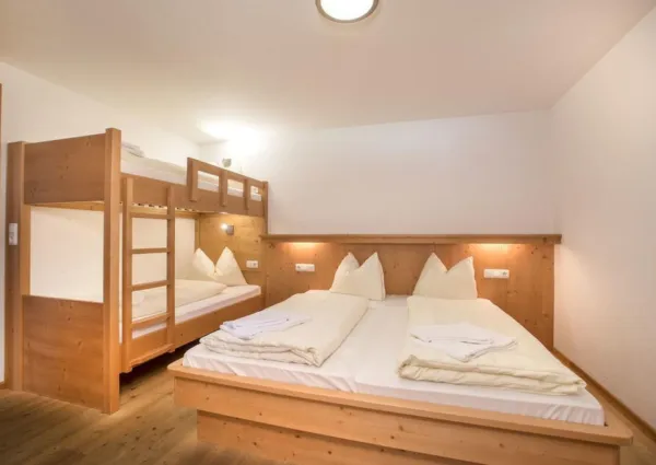 0020 WLD Bauernhaus O 14