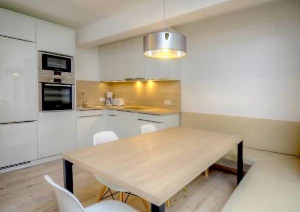 0004 MA Suite 4 2