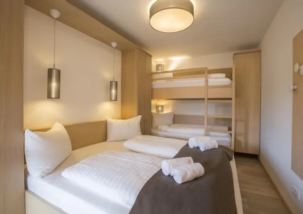 0008 MA Suite 5 6